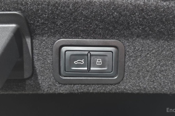 2022 Audi A6 с пробегом 74 076 км