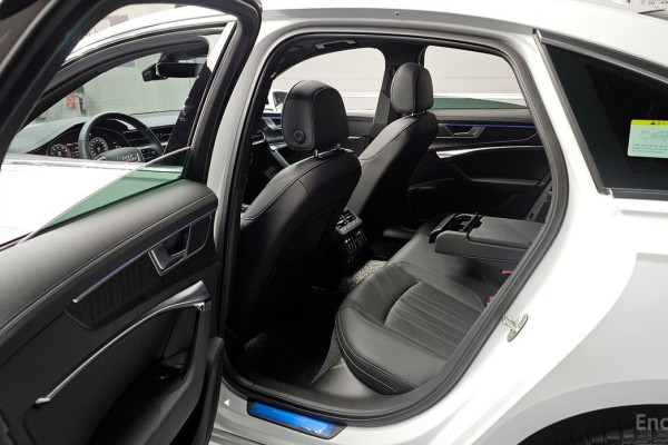 2023 Audi A6 с пробегом 8 967 км