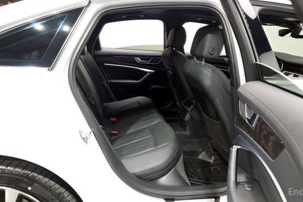 2023 Audi A6 с пробегом 30 307 км