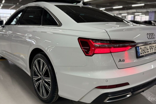 2022 Audi A6 с пробегом 48 800 км