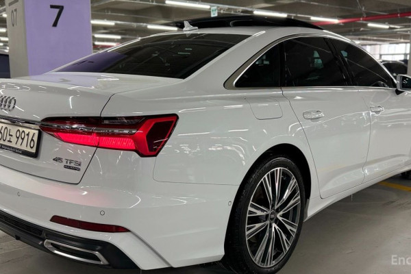 2022 Audi A6 с пробегом 48 800 км