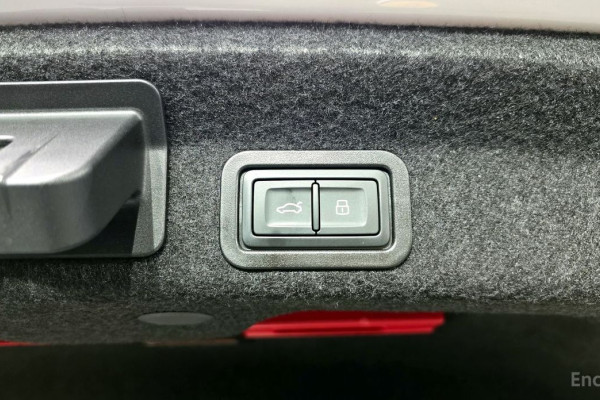 2023 Audi A6 с пробегом 30 307 км