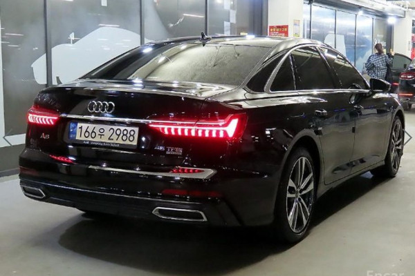2022 Audi A6 с пробегом 42 955 км