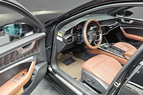 2022 Audi A6 с пробегом 45 078 км