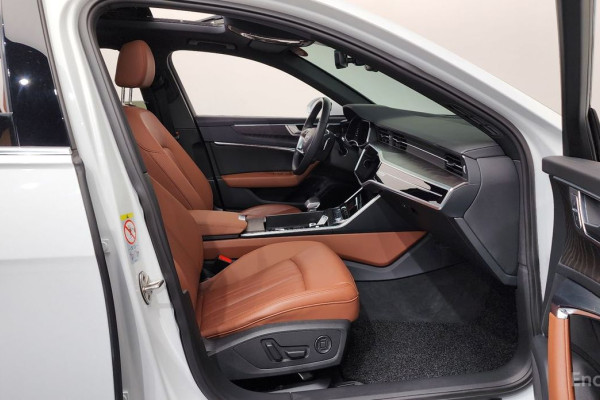 2023 Audi A6 с пробегом 38 888 км