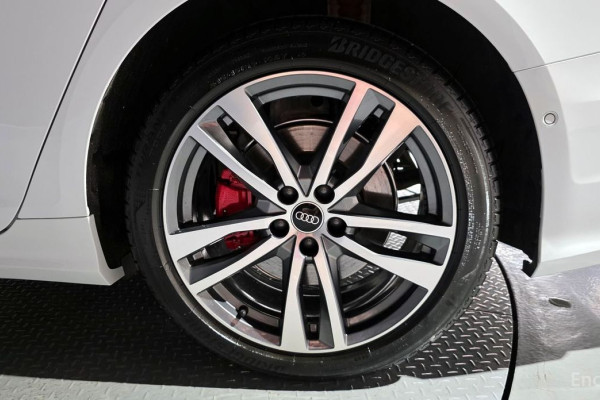 2023 Audi A6 с пробегом 17 198 км