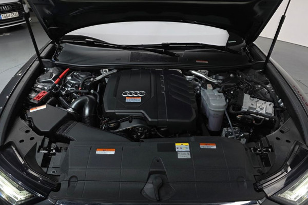 2023 Audi A6 с пробегом 17 241 км