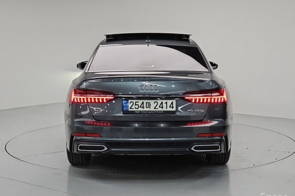 2021 Audi A6 с пробегом 55 923 км