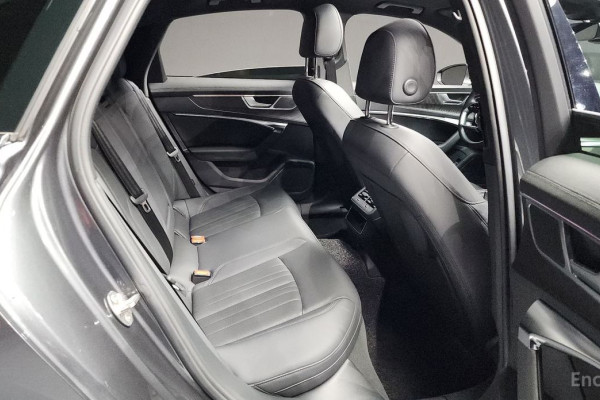 2022 Audi A6 с пробегом 52 621 км