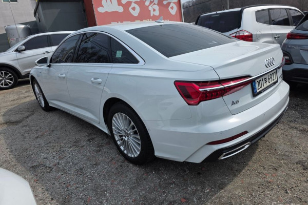 2021 Audi A6 с пробегом 42 102 км