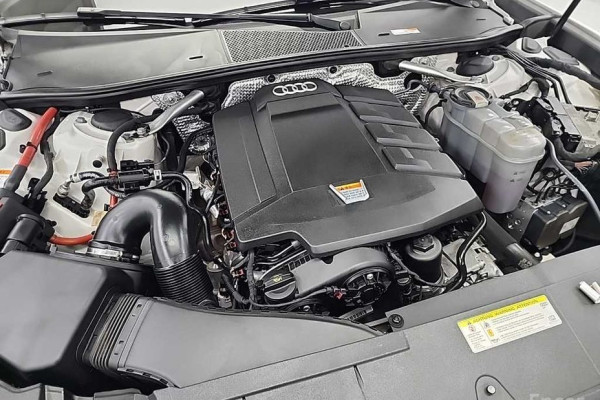 2021 Audi A6 с пробегом 75 595 км