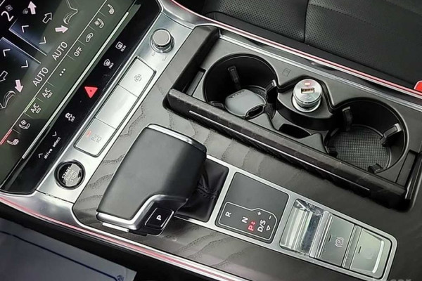 2021 Audi A6 с пробегом 75 595 км