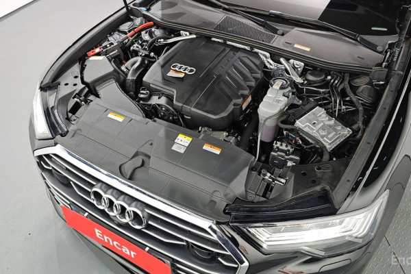 2023 Audi A6 с пробегом 40 359 км