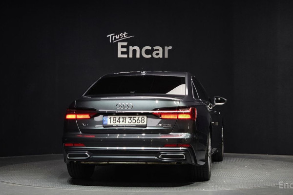 2022 Audi A6 с пробегом 49 282 км