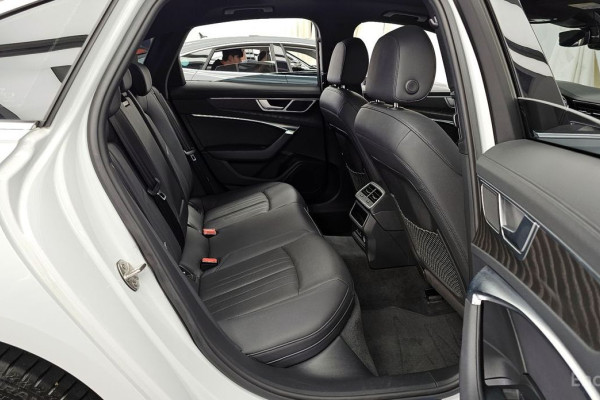 2023 Audi A6 с пробегом 42 683 км