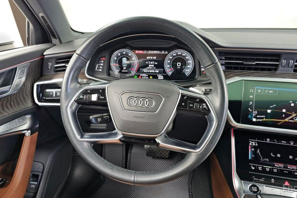 2021 Audi A6 с пробегом 51 992 км