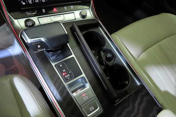 2023 Audi A6 с пробегом 41 060 км