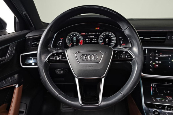 2021 Audi A6 с пробегом 54 945 км