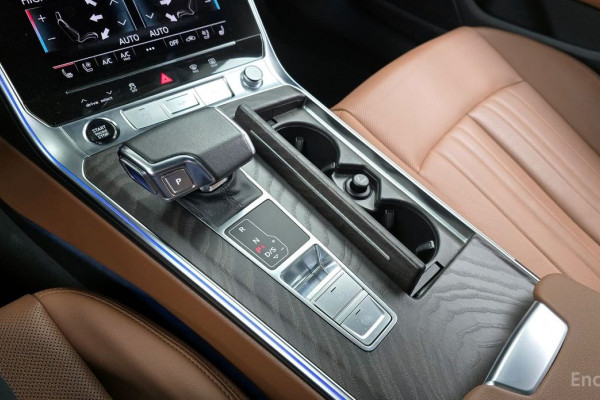 2022 Audi A6 с пробегом 49 282 км