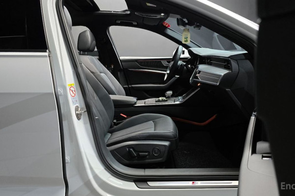 2022 Audi A6 с пробегом 25 355 км