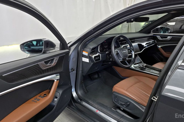 2022 Audi A6 с пробегом 49 282 км