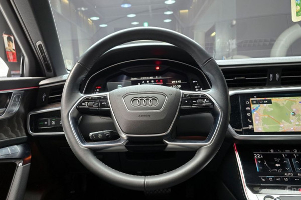 2022 Audi A6 с пробегом 25 355 км