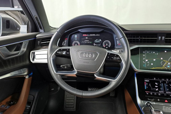 2022 Audi A6 с пробегом 49 282 км