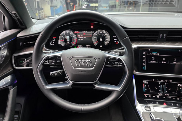 2023 Audi A6 с пробегом 26 220 км