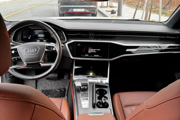 2021 Audi A6 с пробегом 76 800 км