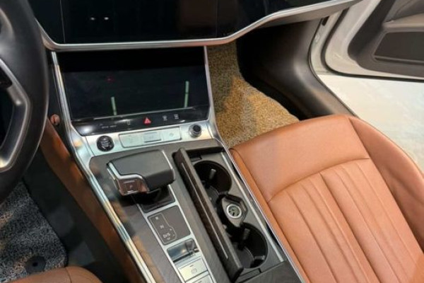 2021 Audi A6 с пробегом 76 800 км