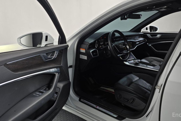 2022 Audi A6 с пробегом 70 078 км