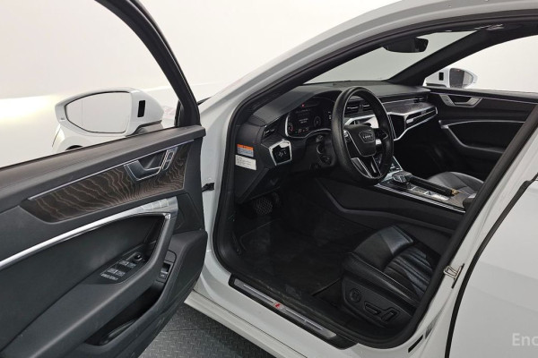 2021 Audi A6 с пробегом 65 855 км