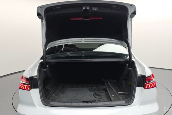 2021 Audi A6 с пробегом 65 855 км