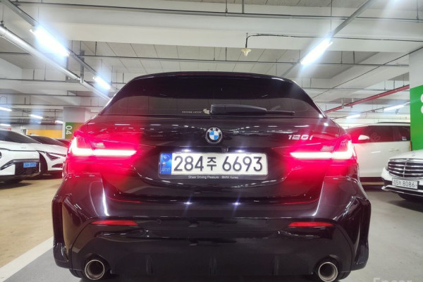 2021 BMW 1 серии с пробегом 79 523 км