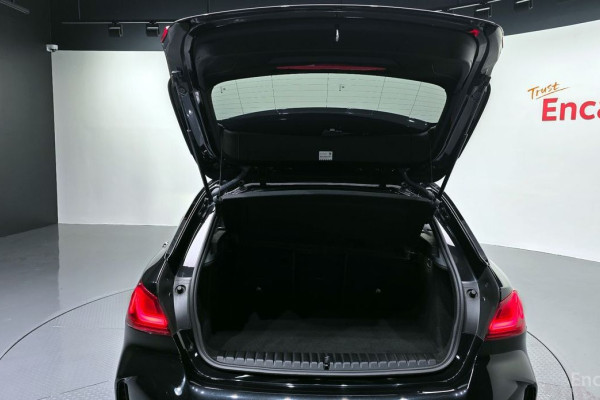 2021 BMW 1 серии с пробегом 92 824 км