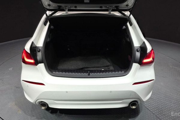 2021 BMW 1 серии с пробегом 76 181 км