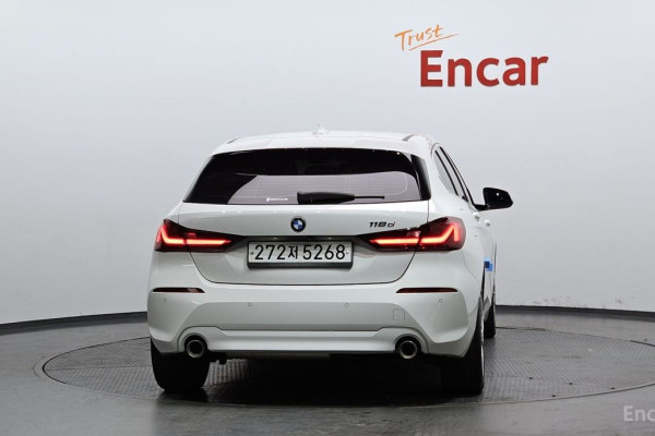 2020 BMW 1 серии с пробегом 111 933 км