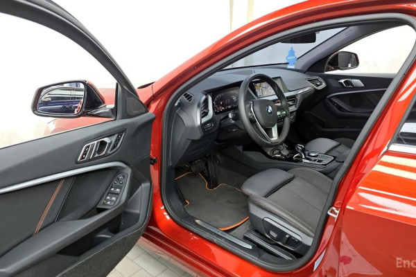 2021 BMW 1 серии с пробегом 75 003 км