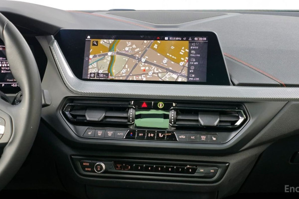 2021 BMW 1 серии с пробегом 75 003 км