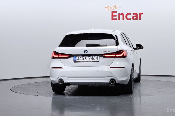 2021 BMW 1 серии с пробегом 48 574 км