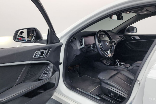 2022 BMW 1 серии с пробегом 58 175 км