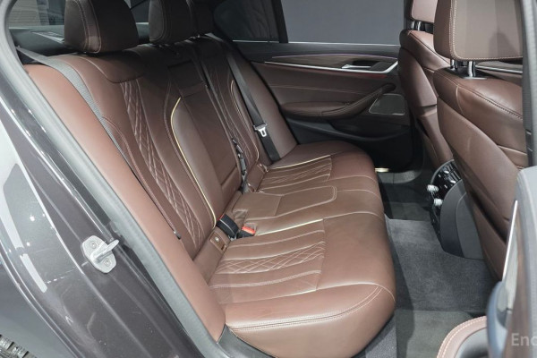 2021 BMW 5 серии с пробегом 80 002 км