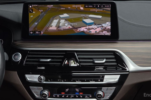 2021 BMW 5 серии с пробегом 80 002 км