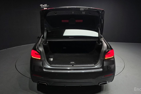 2021 BMW 5 серии с пробегом 80 002 км