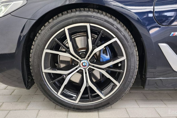 2021 BMW 5 серии с пробегом 111 150 км