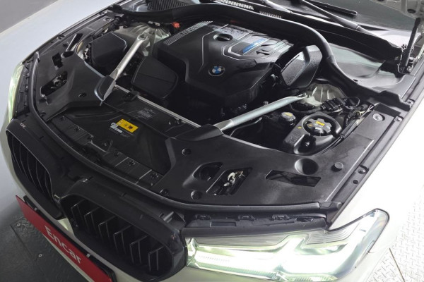 2020 BMW 5 серии с пробегом 93 057 км