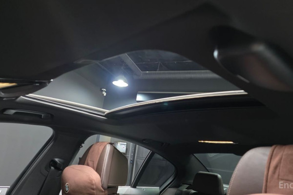 2020 BMW 5 серии с пробегом 93 057 км