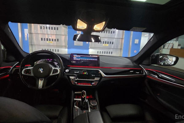 2021 BMW 5 серии с пробегом 93 247 км