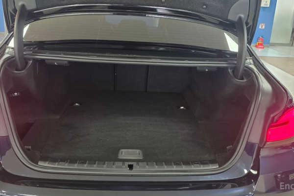 2021 BMW 5 серии с пробегом 93 247 км