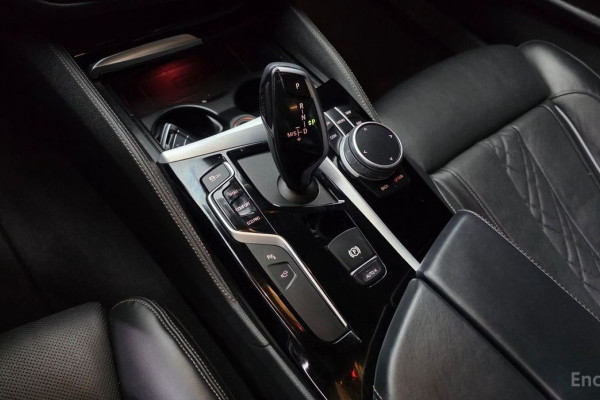 2020 BMW 5 серии с пробегом 105 780 км